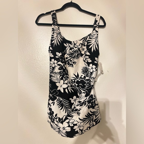 Vintage Tropical
Flowers Maxine of Hollywood  Island Luxe 90's does 1950's. NWT - Picture 1 of 8